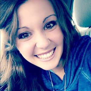 Meet your Posher, Kasi